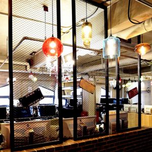 工業風菱形網格阻斷屏風