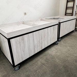 小型黑框方格底櫃陳列架